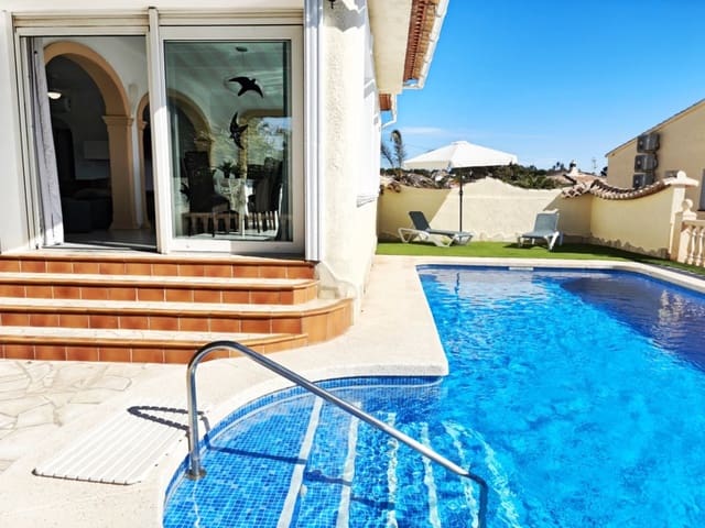 3 soveværelse Villa til salg i Calpe / Calp med swimmingpool garage - € 725.000 (Ref: 8891638)