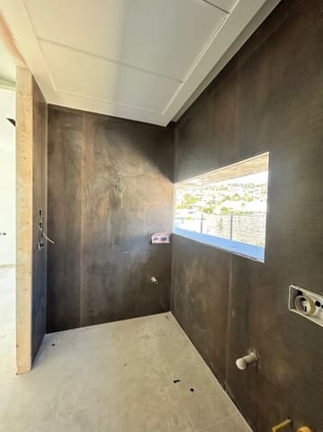 Villa til salg i Calpe / Calp med swimmingpool garage - € 1.370.000 (Ref: 8949699)