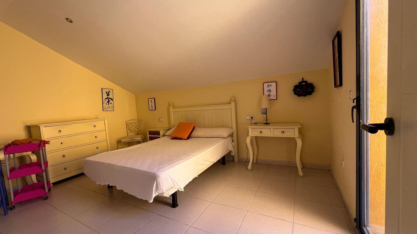 4 makuuhuone Kattohuoneisto myytävänä paikassa Denia mukana uima-altaan 
autotalli - 580 000 € (Ref: 9105023)