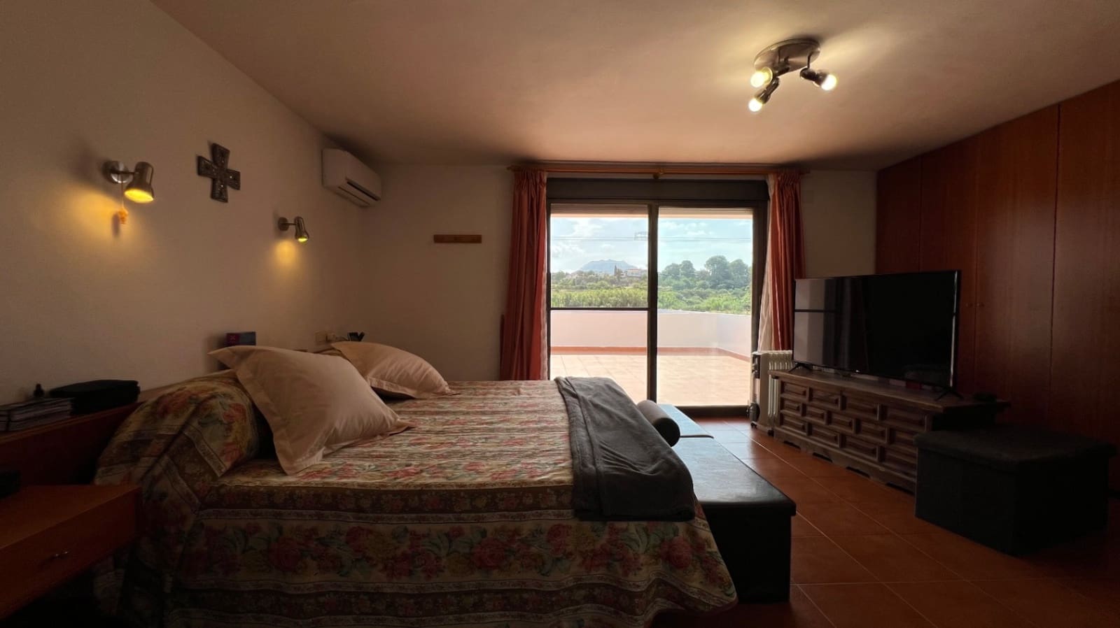 7 soveværelse Finca/Landehus til salg i La Xara med swimmingpool garage - € 880.000 (Ref: 9199955)