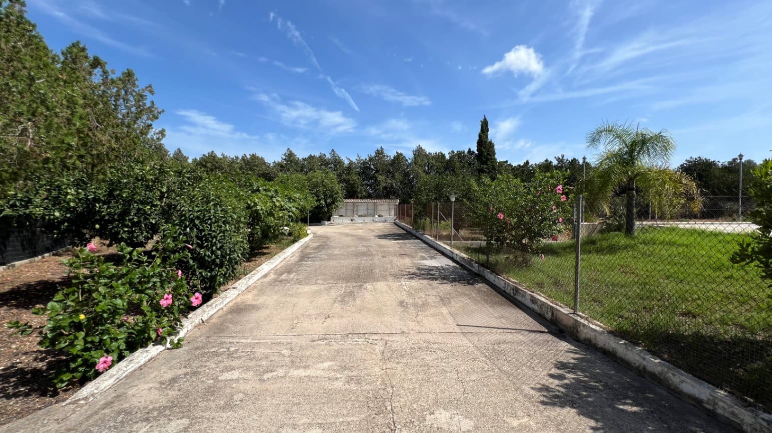 7 soveværelse Finca/Landehus til salg i La Xara med swimmingpool garage - € 880.000 (Ref: 9199955)