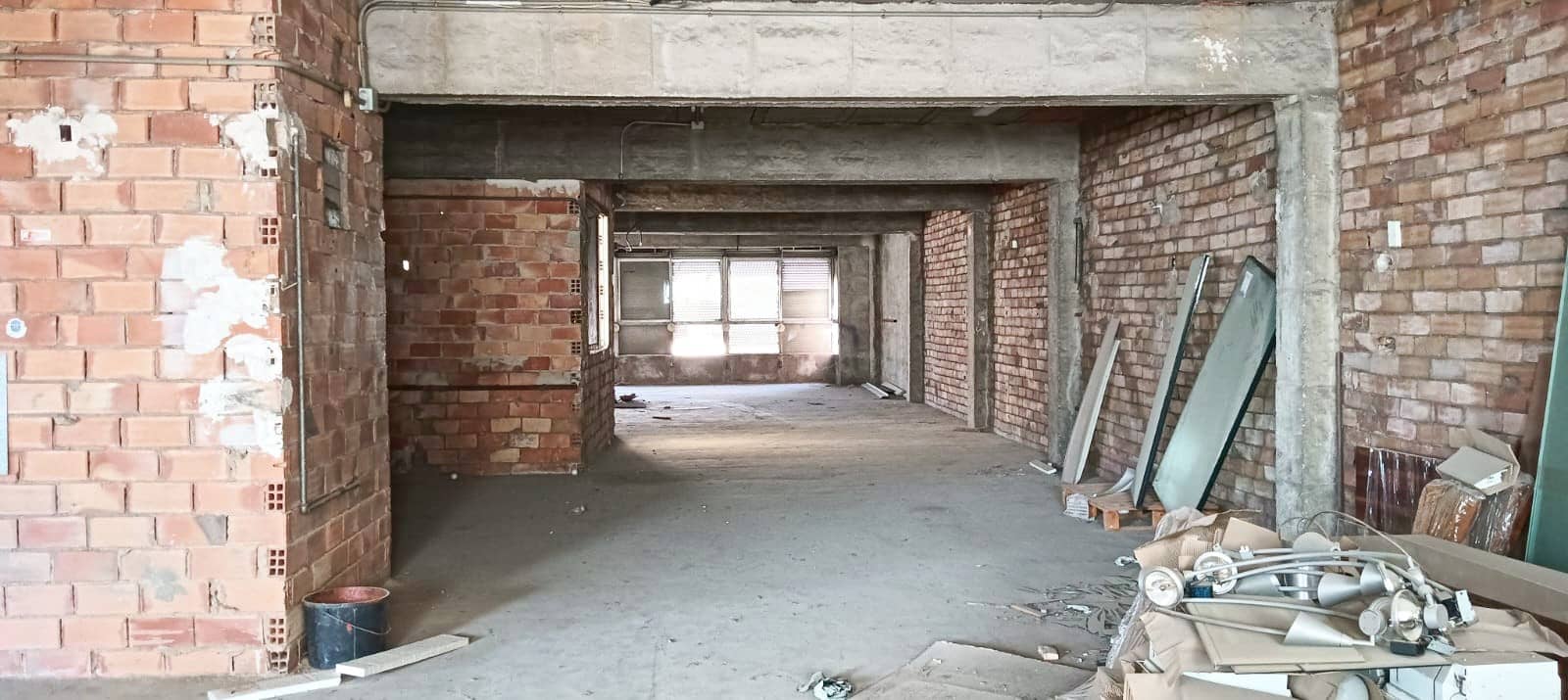 Kaupallinen myytävänä paikassa Teulada - 1 200 000 € (Ref: 9263469)