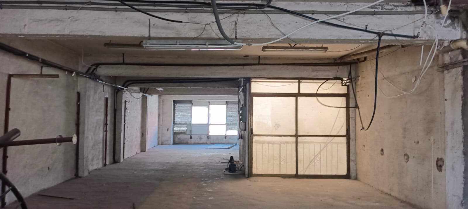 Kaupallinen myytävänä paikassa Teulada - 1 200 000 € (Ref: 9263469)