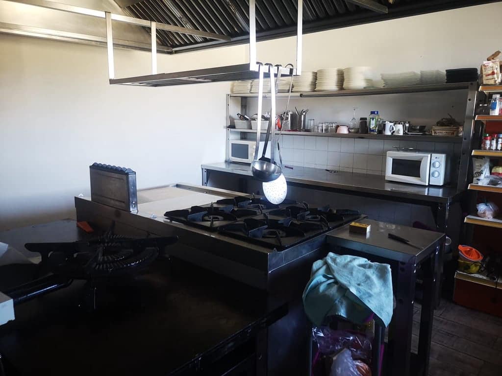 9 soveværelse Hotel til salg i Denia med swimmingpool - € 1.295.000 (Ref: 9339227)