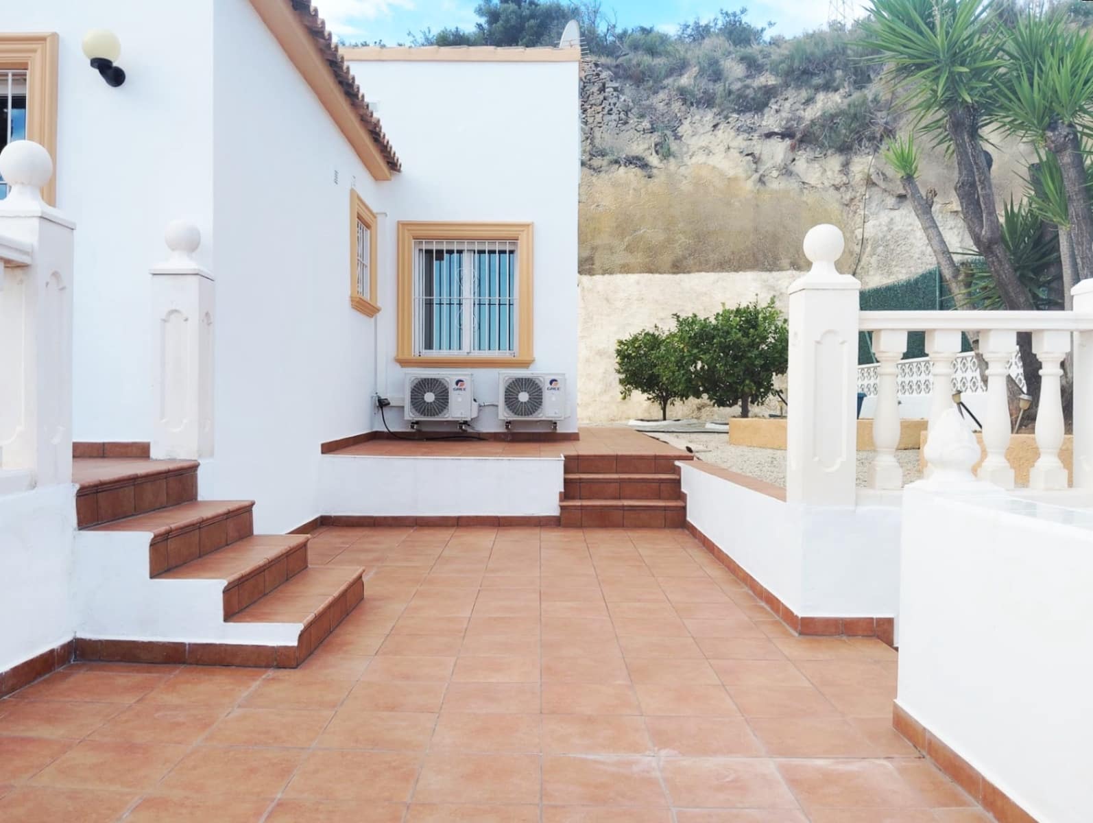 4 makuuhuone Huvila myytävänä paikassa Calpe / Calp mukana uima-altaan 
autotalli - 716 000 € (Ref: 9339229)