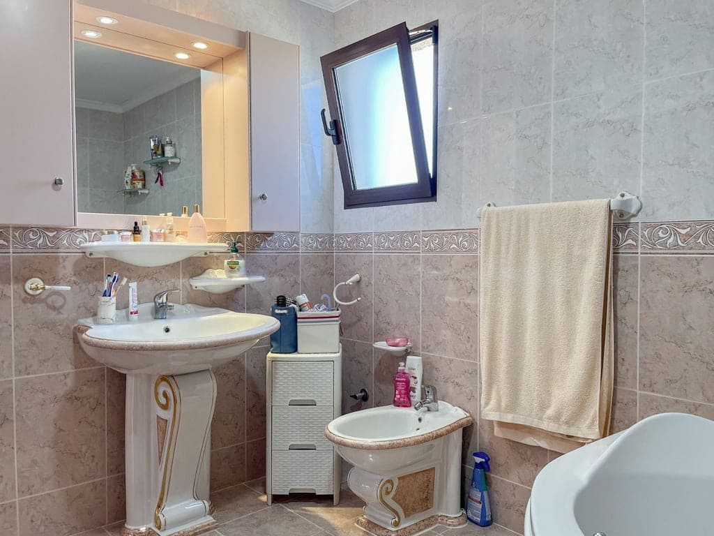Chalet de 6 habitaciones en Dénia en venta con piscina - 850.000 € (Ref: 9374189)