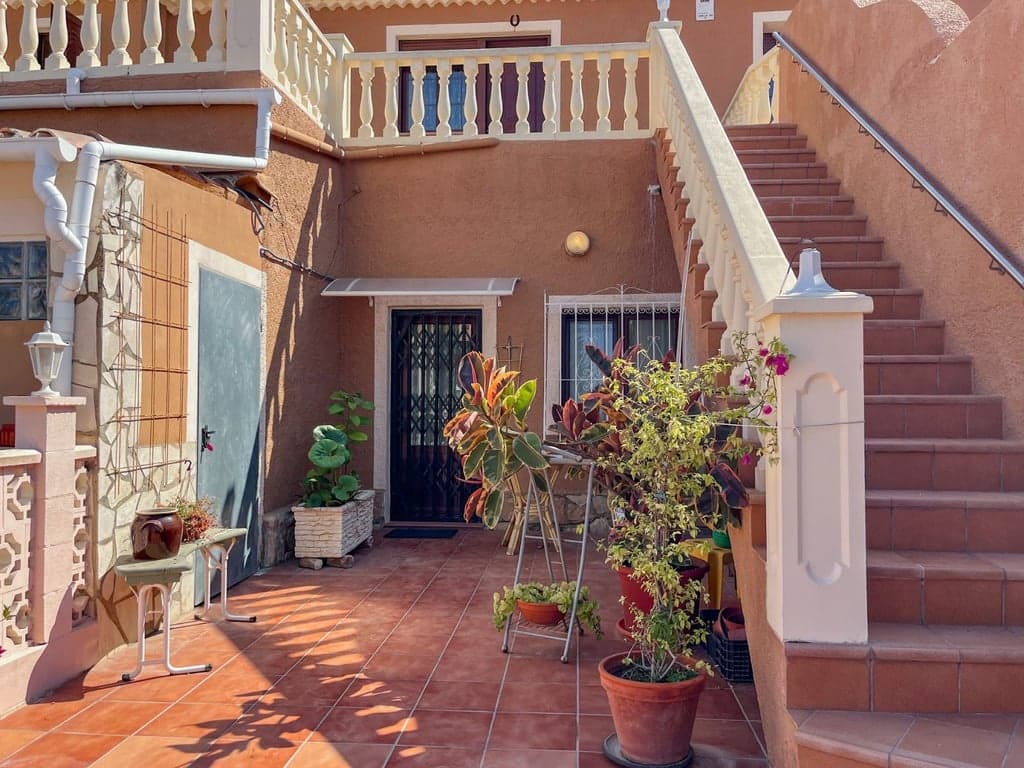 Chalet de 6 habitaciones en Dénia en venta con piscina - 850.000 € (Ref: 9374189)