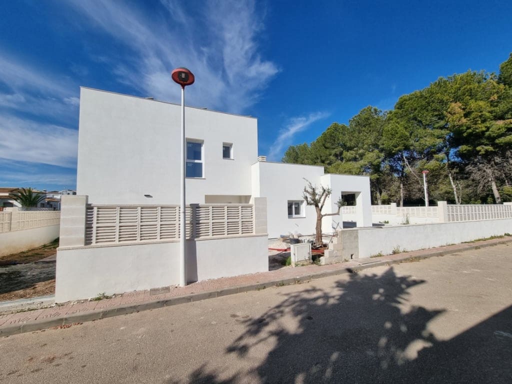 3 bedroom Villa for sale in Els Poblets with pool - € 550,000 (Ref: 9444906)