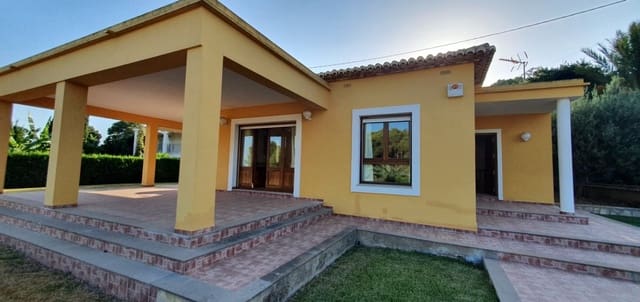 4 Zimmer Villa zu verkaufen in Oliva mit Pool - 620.000 € (Ref: 9444909)