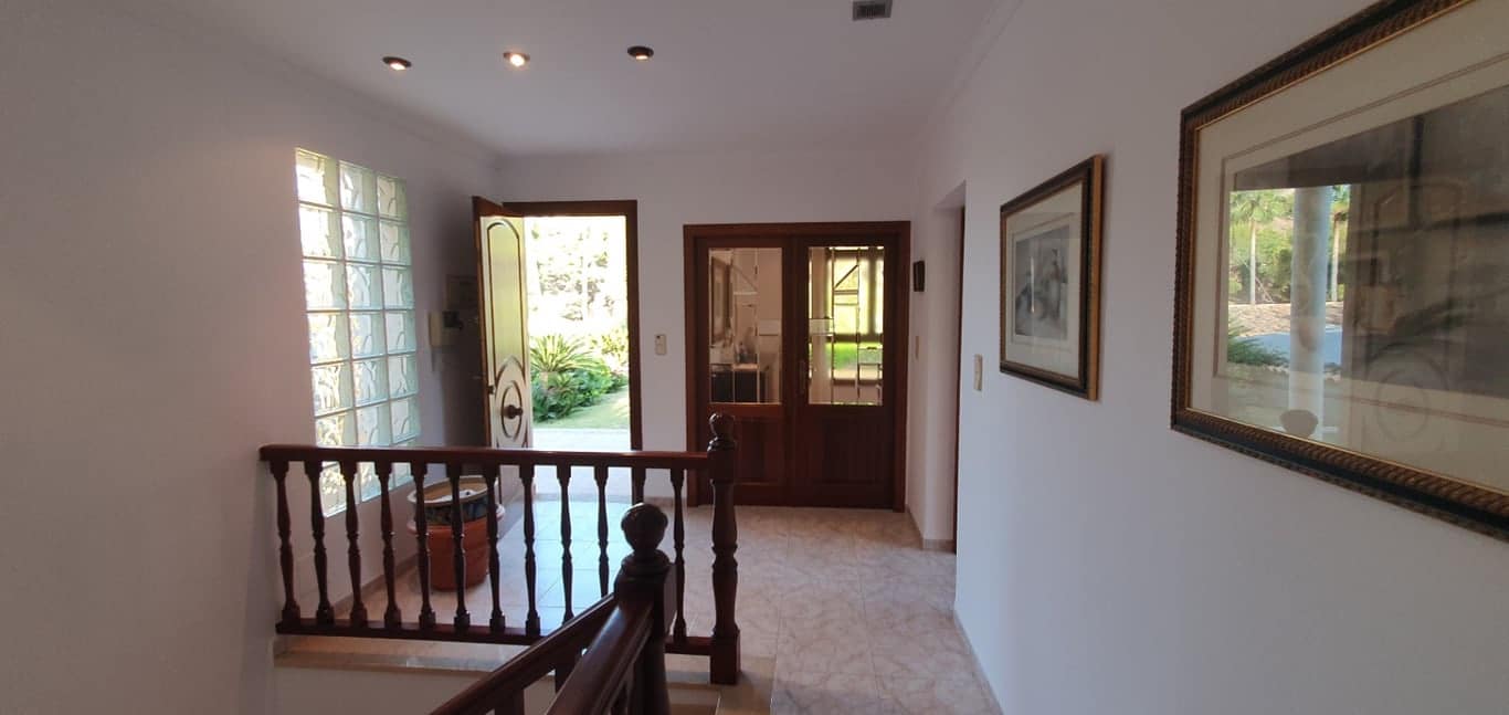 4 slaapkamer Villa te koop in Oliva met zwembad - € 620.000 (Ref: 9444909)