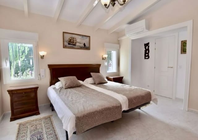 5 camera da letto Villa in vendita in Cap Martí - El Tossalet - Pinomar, Javea / Xàbia con piscina garage - 1.000.000 € (Rif: 9451432)