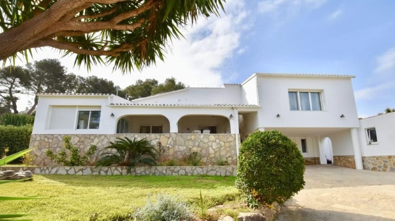 5 sypialnia Willa na sprzedaż w Javea / Xabia z basenem garażem - 1 000 000 € (Ref: 9451432)