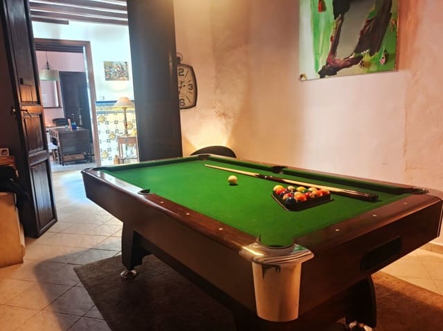 8 slaapkamer Hotel te koop in Beniali, Vall de Gallinera - € 799.000 (Ref: 9451522)