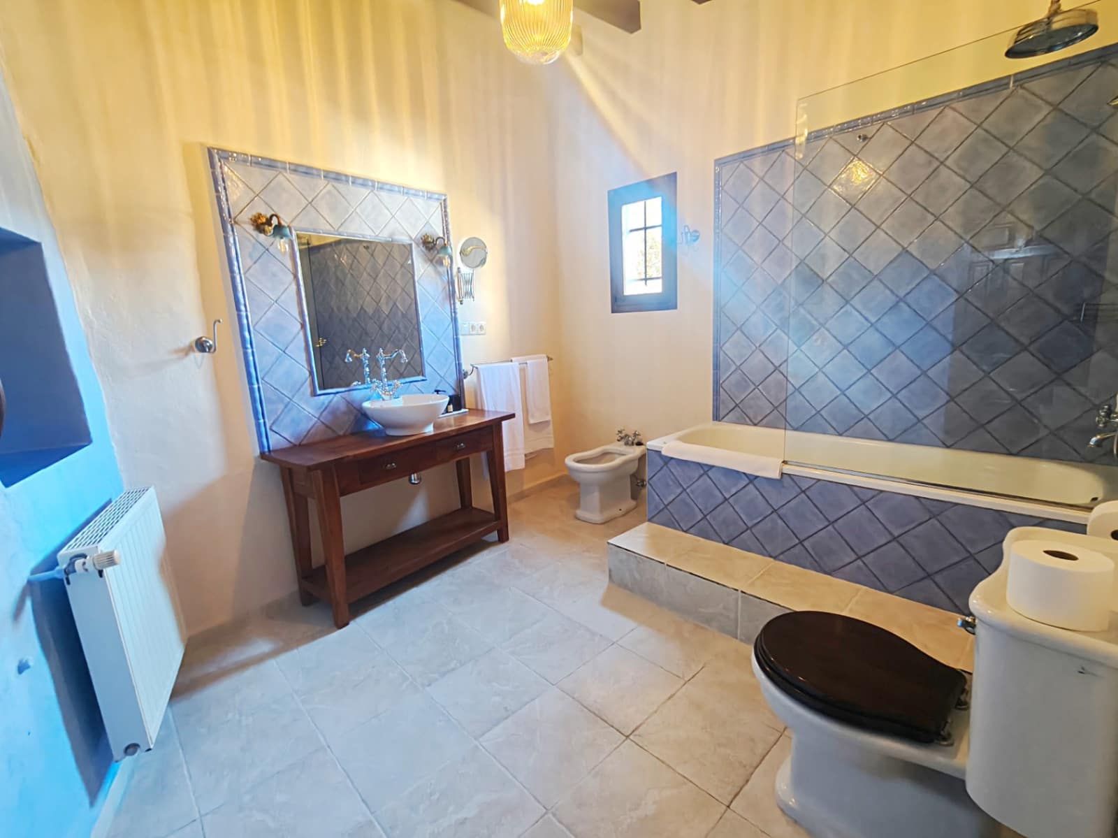 8 bedroom Hotel for sale in Vall de Gallinera - € 799,000 (Ref: 9451522)