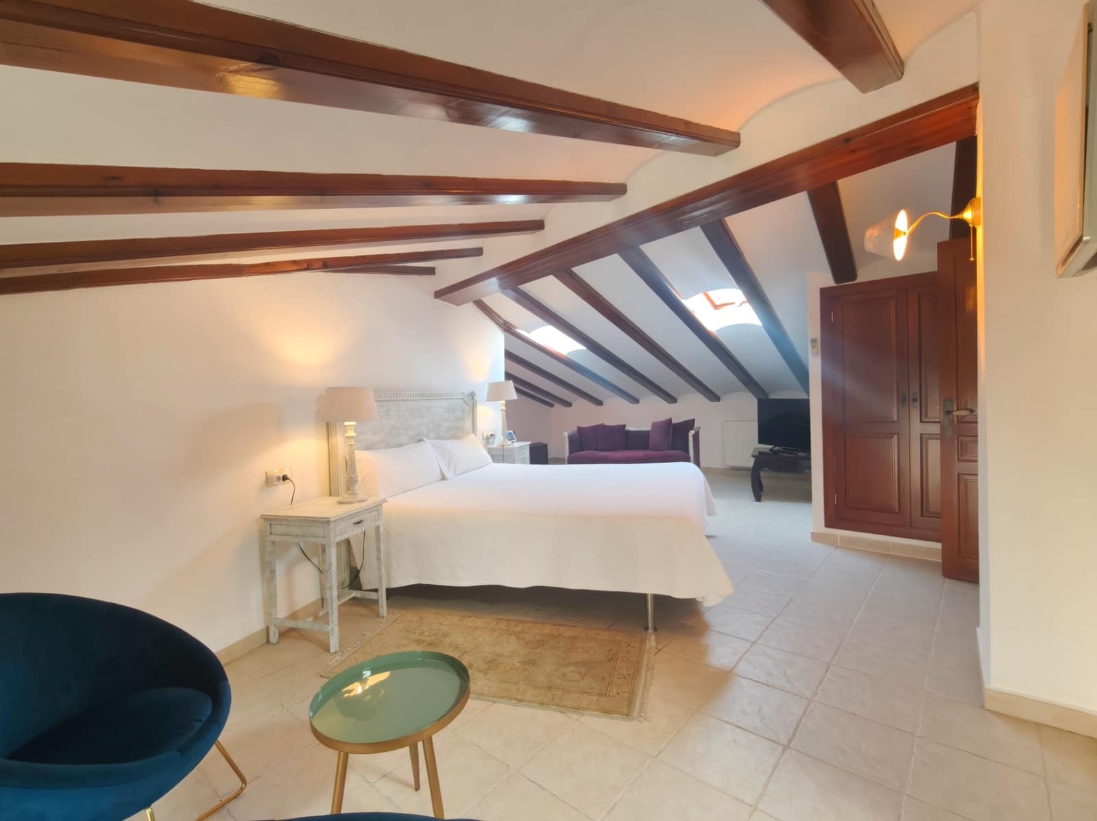 8 bedroom Hotel for sale in Vall de Gallinera - € 799,000 (Ref: 9451522)