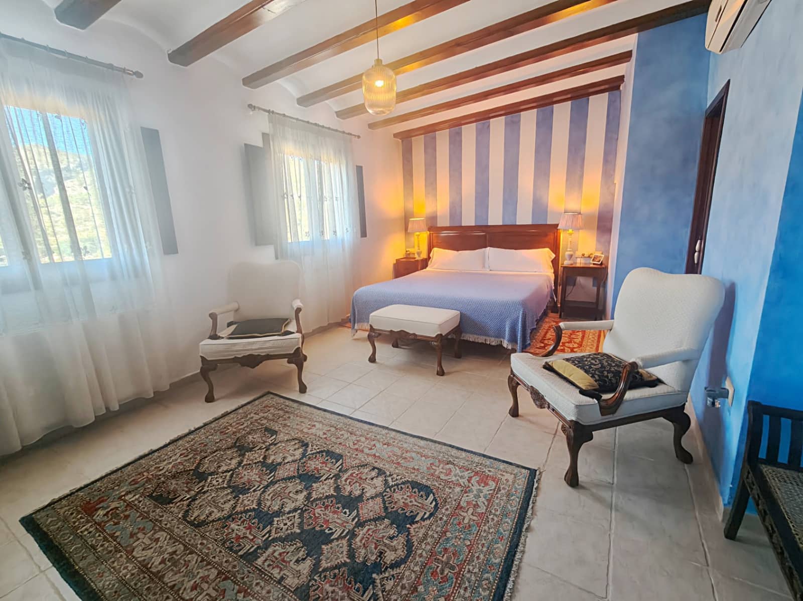 8 bedroom Hotel for sale in Vall de Gallinera - € 799,000 (Ref: 9451522)