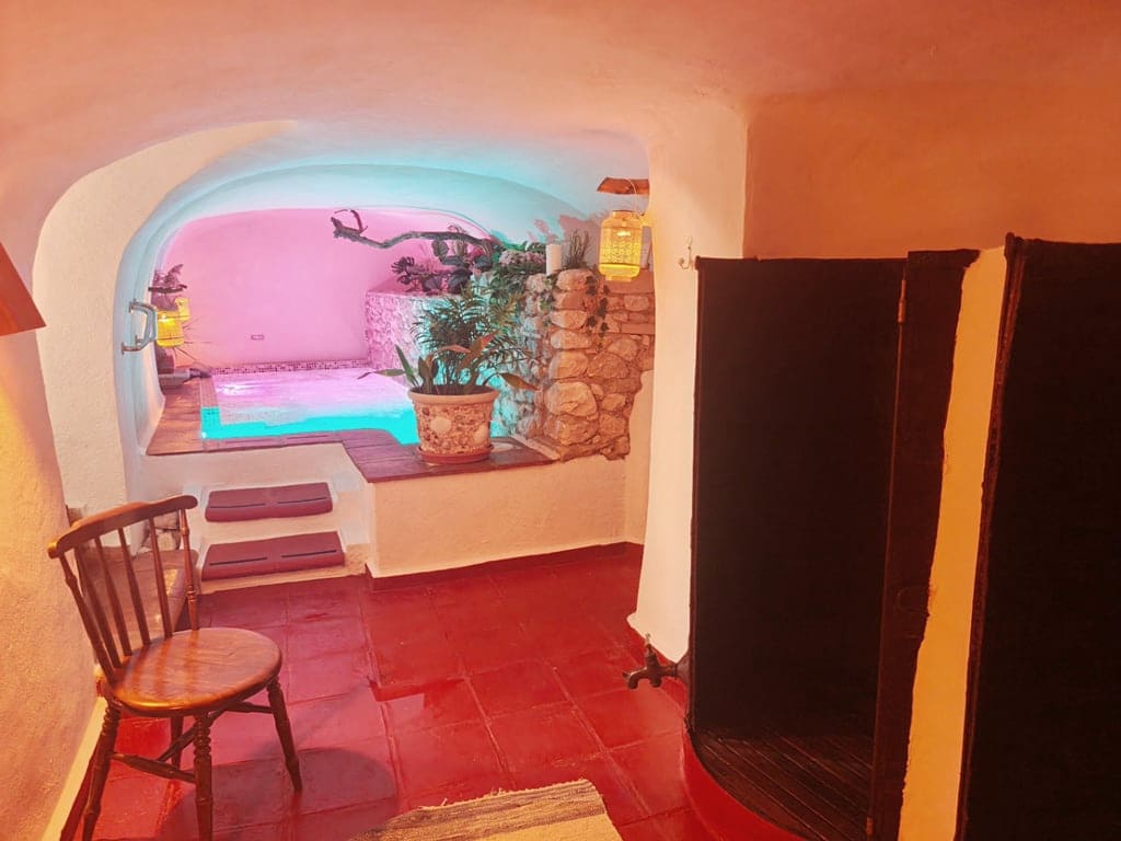 8 soverom Hotell til salgs i Vall de Gallinera med svømmebasseng - € 799 000 (Ref: 9451522)