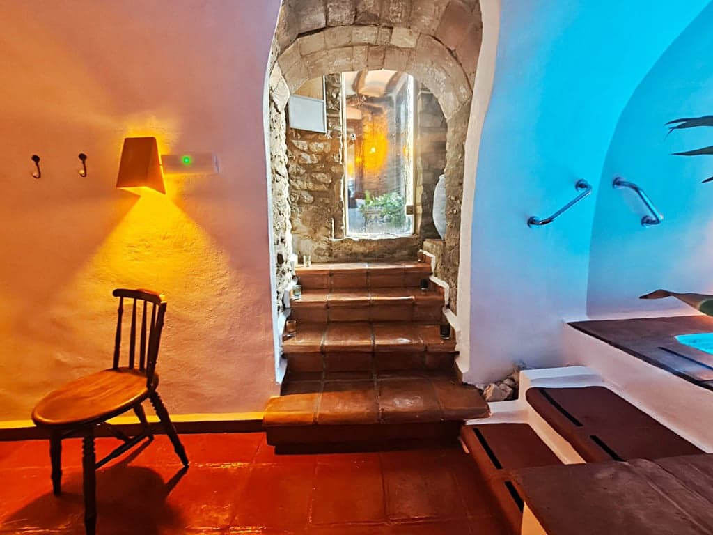 8 soverom Hotell til salgs i Vall de Gallinera med svømmebasseng - € 799 000 (Ref: 9451522)