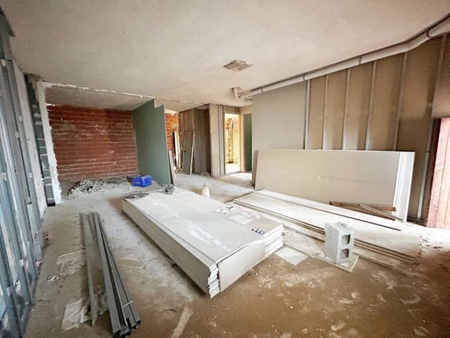 4 makuuhuone Huvila myytävänä paikassa Dénia mukana uima-altaan - 660 000 € (Ref: 9496494)