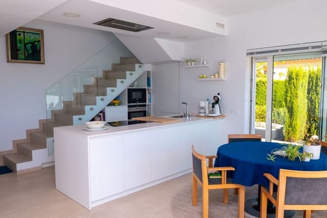 4 soveværelse Villa til salg i Calpe / Calp med swimmingpool - € 1.380.000 (Ref: 9496495)