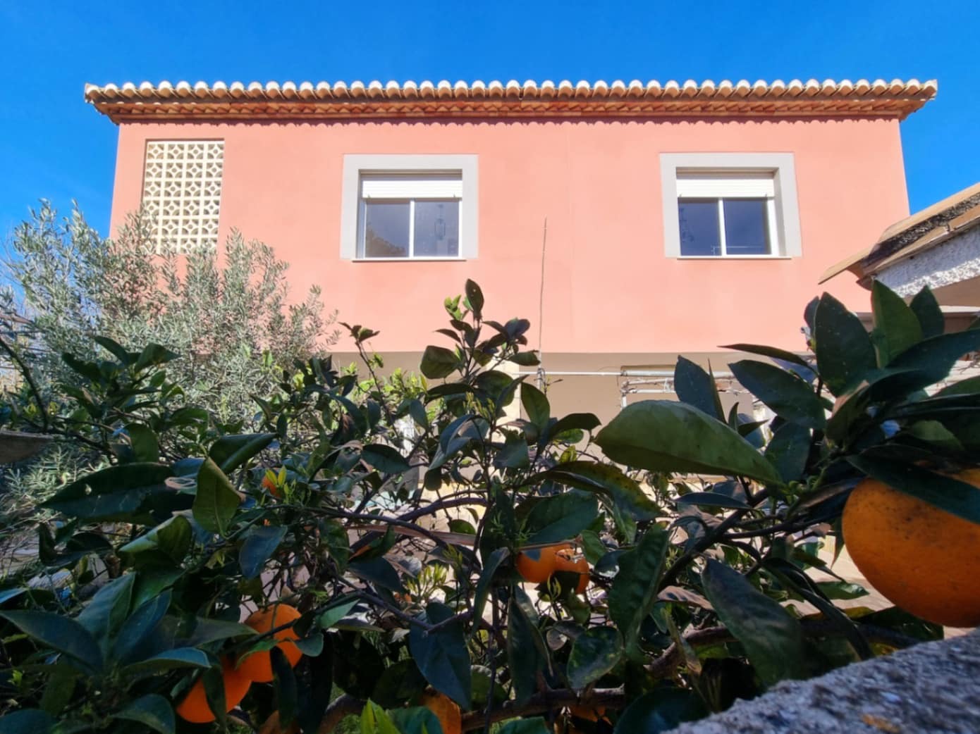 4 bedroom Villa for sale in Oliva - € 385,000 (Ref: 9609993)