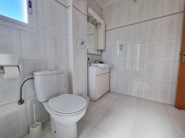 4 bedroom Villa for sale in Oliva - € 385,000 (Ref: 9609993)