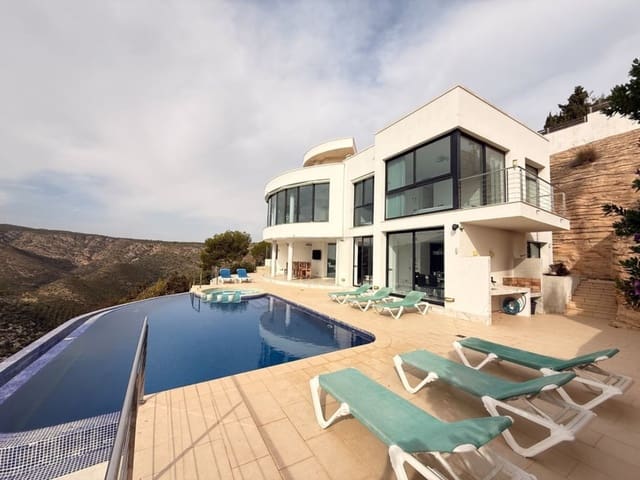 4 soverom Villa til salgs i Javea / Xàbia med svømmebasseng - € 2 750 000 (Ref: 9635159)