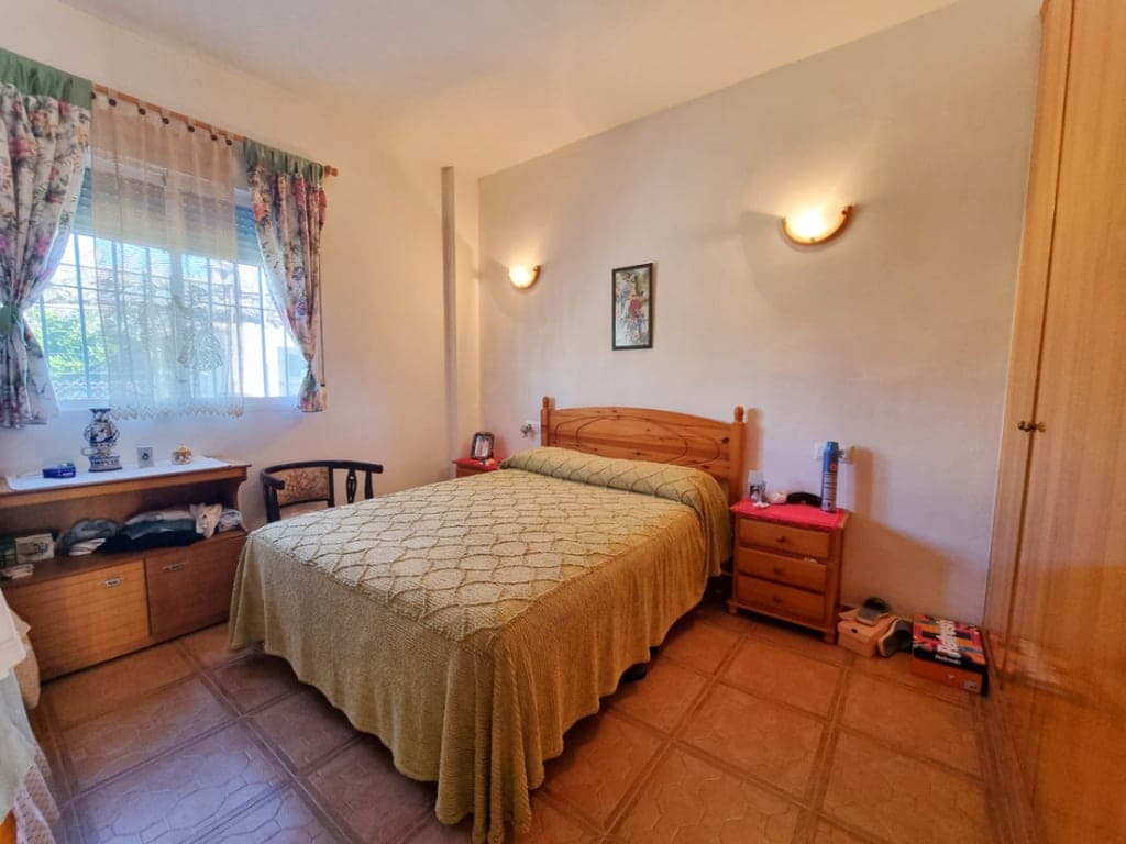 4 soveværelse Villa til salg i Oliva - € 385.000 (Ref: 9798197)