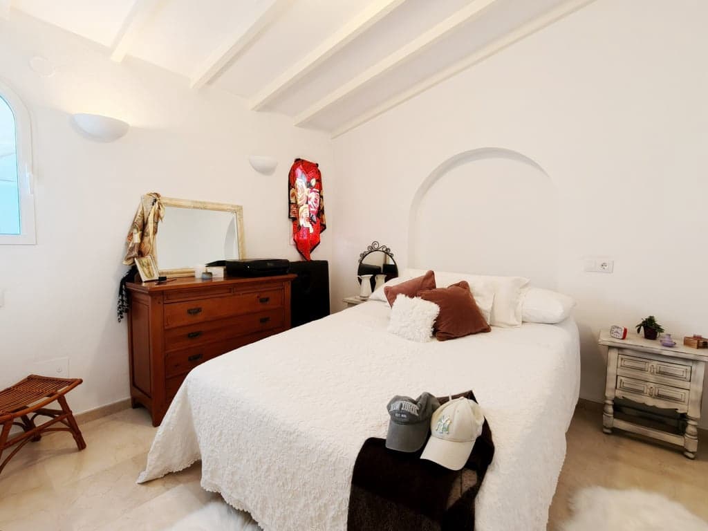 3 bedroom Villa for sale in Moraira with garage - € 399,000 (Ref: 9824221)