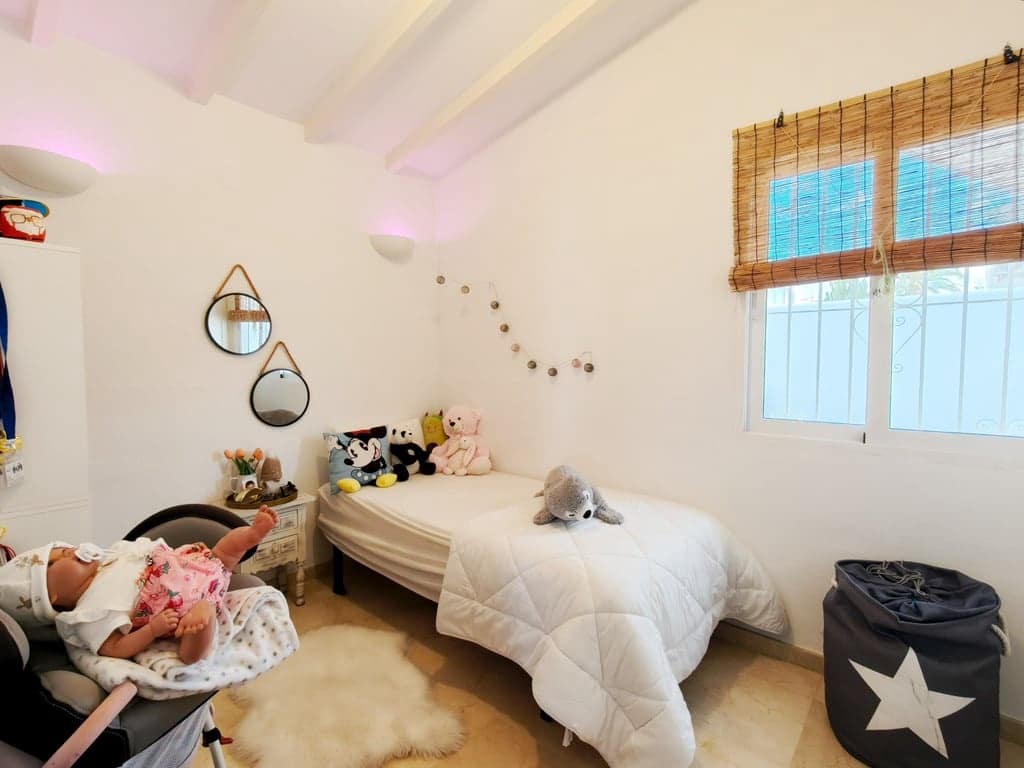 3 bedroom Villa for sale in Moraira with garage - € 399,000 (Ref: 9824221)