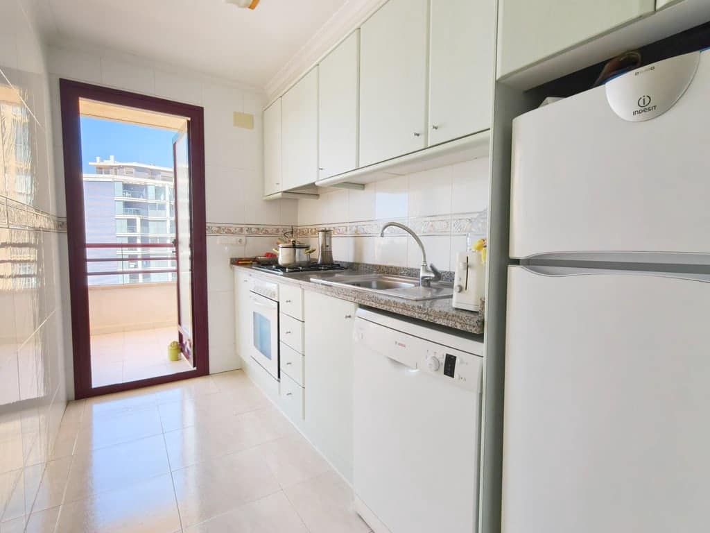 Apartamento de 2 habitaciones en Calpe / Calp en venta con piscina garaje - 420.000 € (Ref: 9850767)