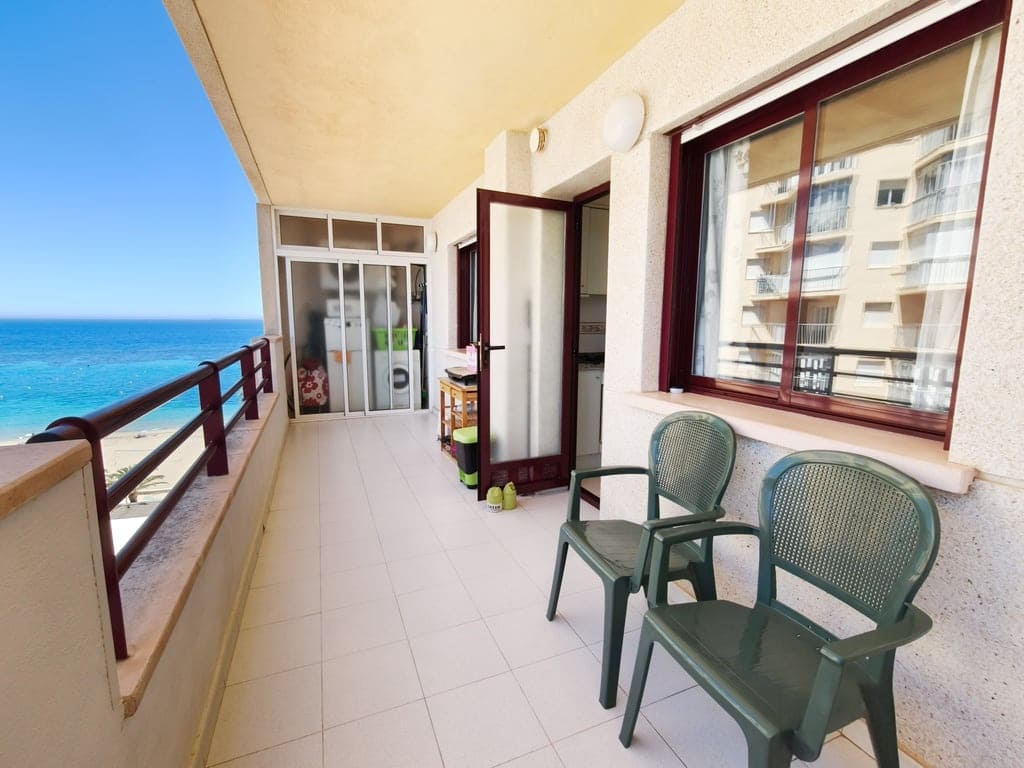 Apartamento de 2 habitaciones en Calpe / Calp en venta con piscina garaje - 420.000 € (Ref: 9850767)