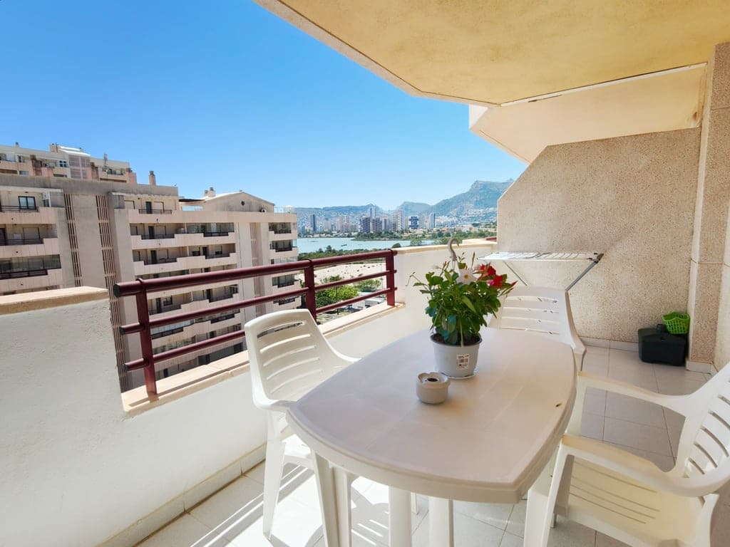 Apartamento de 2 habitaciones en Calpe / Calp en venta con piscina garaje - 420.000 € (Ref: 9850767)