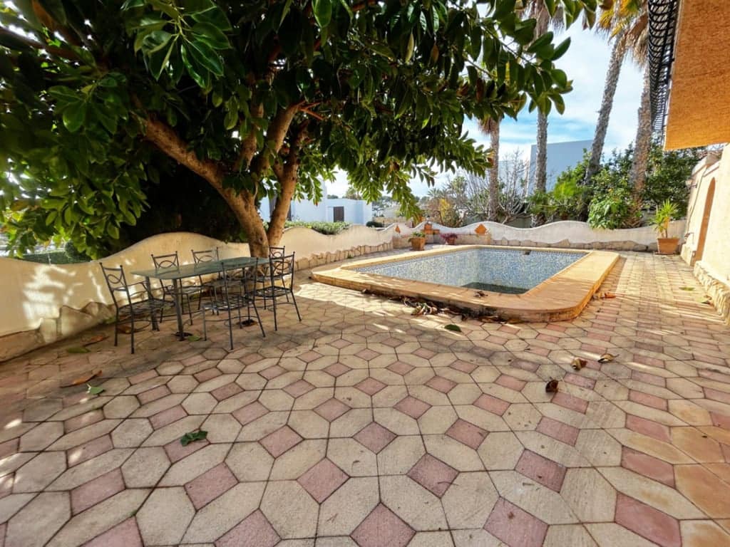 3 soveværelse Villa til salg i Moraira med swimmingpool garage - € 745.000 (Ref: 9854633)