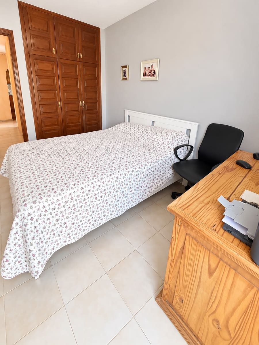 3 soveværelse Lejlighed til salg i Amarilla Golf med swimmingpool - € 289.000 (Ref: 10060352)