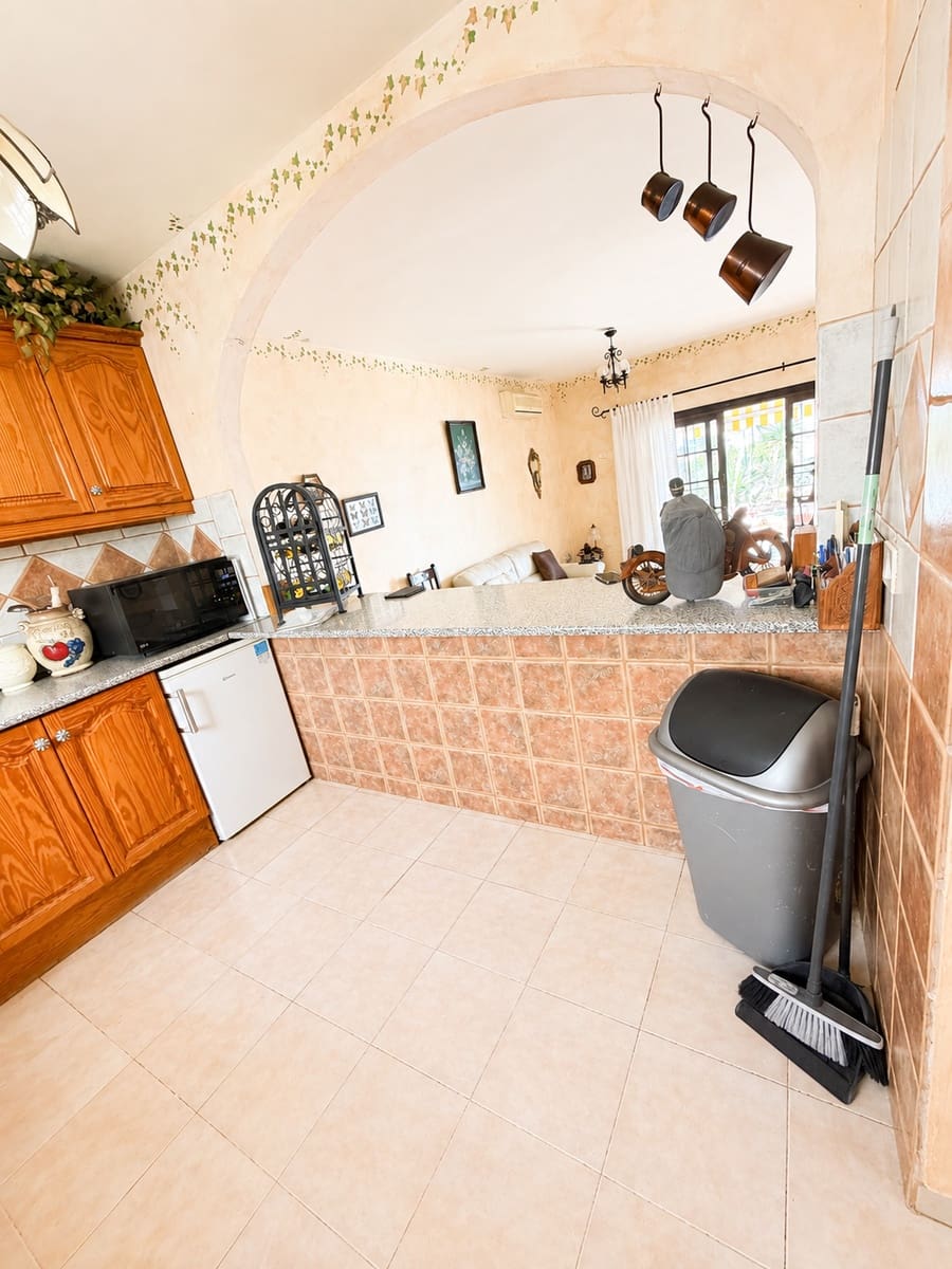 3 soveværelse Lejlighed til salg i Amarilla Golf med swimmingpool - € 289.000 (Ref: 10060352)