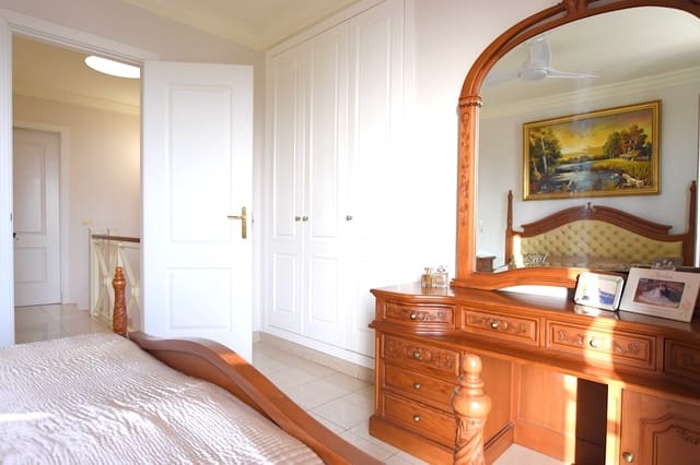 2 chambre Maison de Ville à vendre à Chayofa, Arona avec garage - 400 000 € (Ref: 10082009)