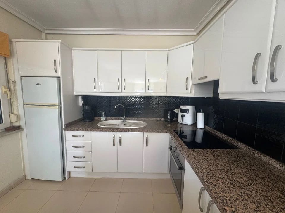 2 sovrum Lägenhet till salu i Chayofa med pool - 289 000 € (Ref: 10104269)