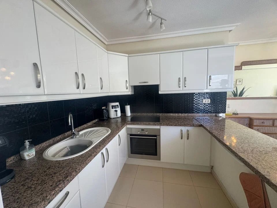 2 sovrum Lägenhet till salu i Chayofa med pool - 289 000 € (Ref: 10104269)