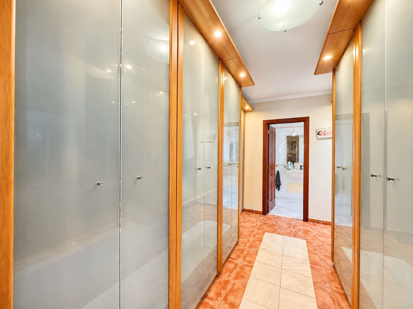 5 sypialnia Willa na sprzedaż w Chayofa z garażem - 950 000 € (Ref: 10118063)
