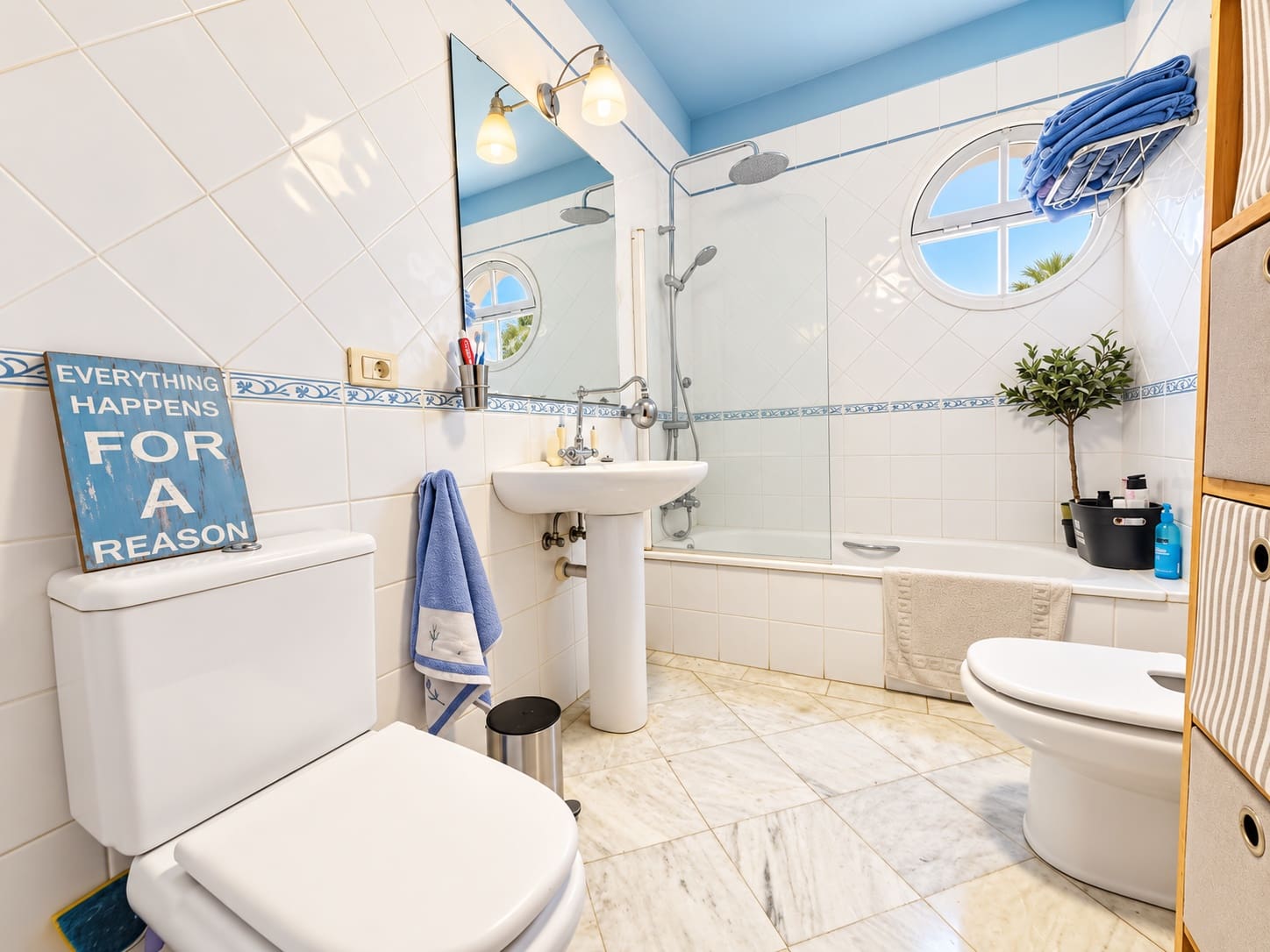 5 sypialnia Willa na sprzedaż w Chayofa z garażem - 950 000 € (Ref: 10118063)
