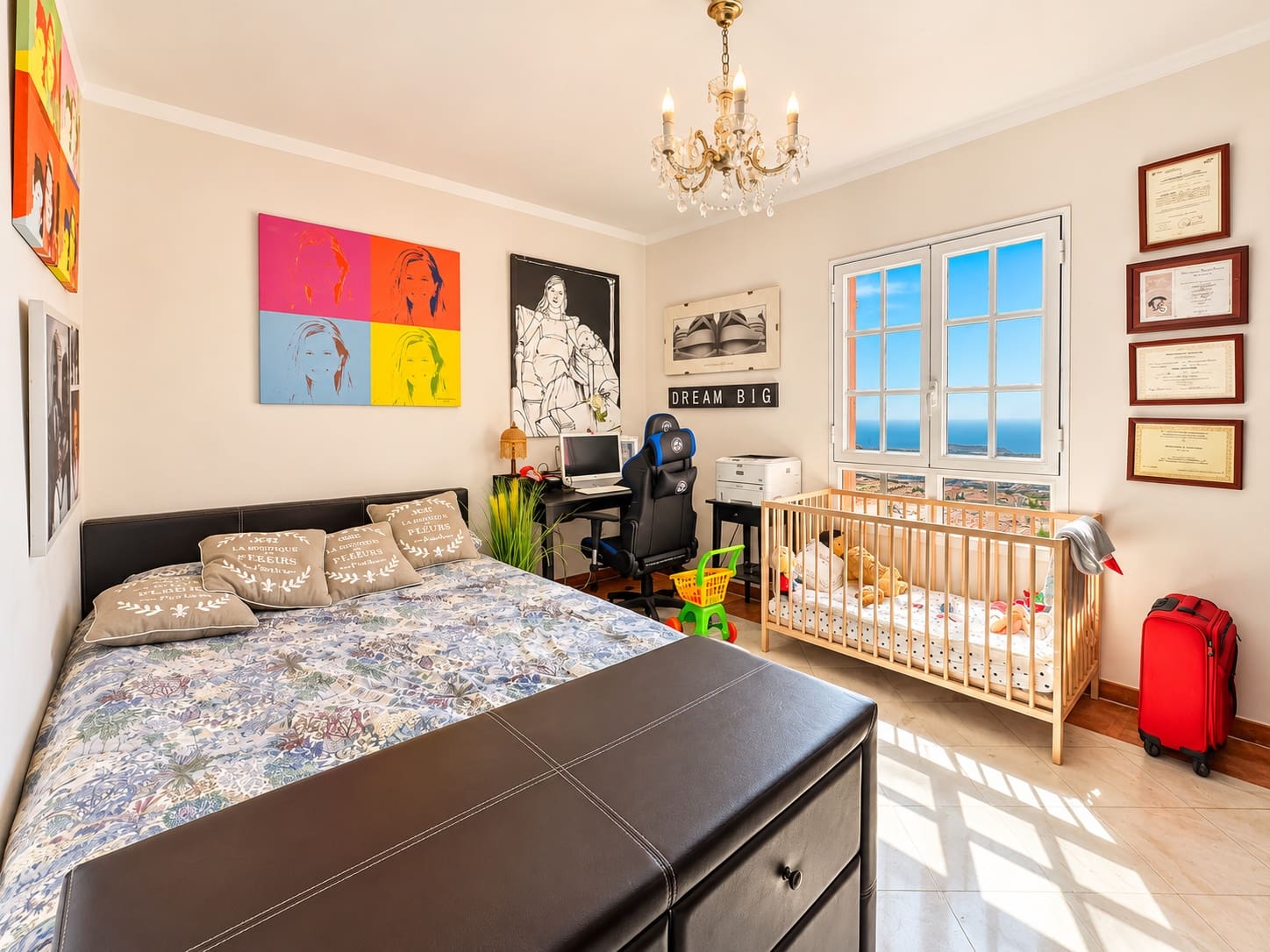 5 sypialnia Willa na sprzedaż w Chayofa z garażem - 950 000 € (Ref: 10118063)