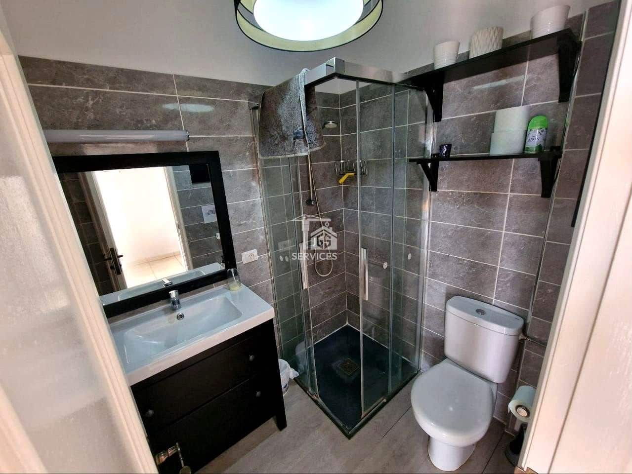 Lejlighed til salg i Los Cristianos med swimmingpool - € 199.950 (Ref: 10120858)
