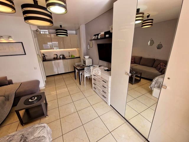 Lejlighed til salg i Los Cristianos, Arona med swimmingpool - € 199.950 (Ref: 10120858)
