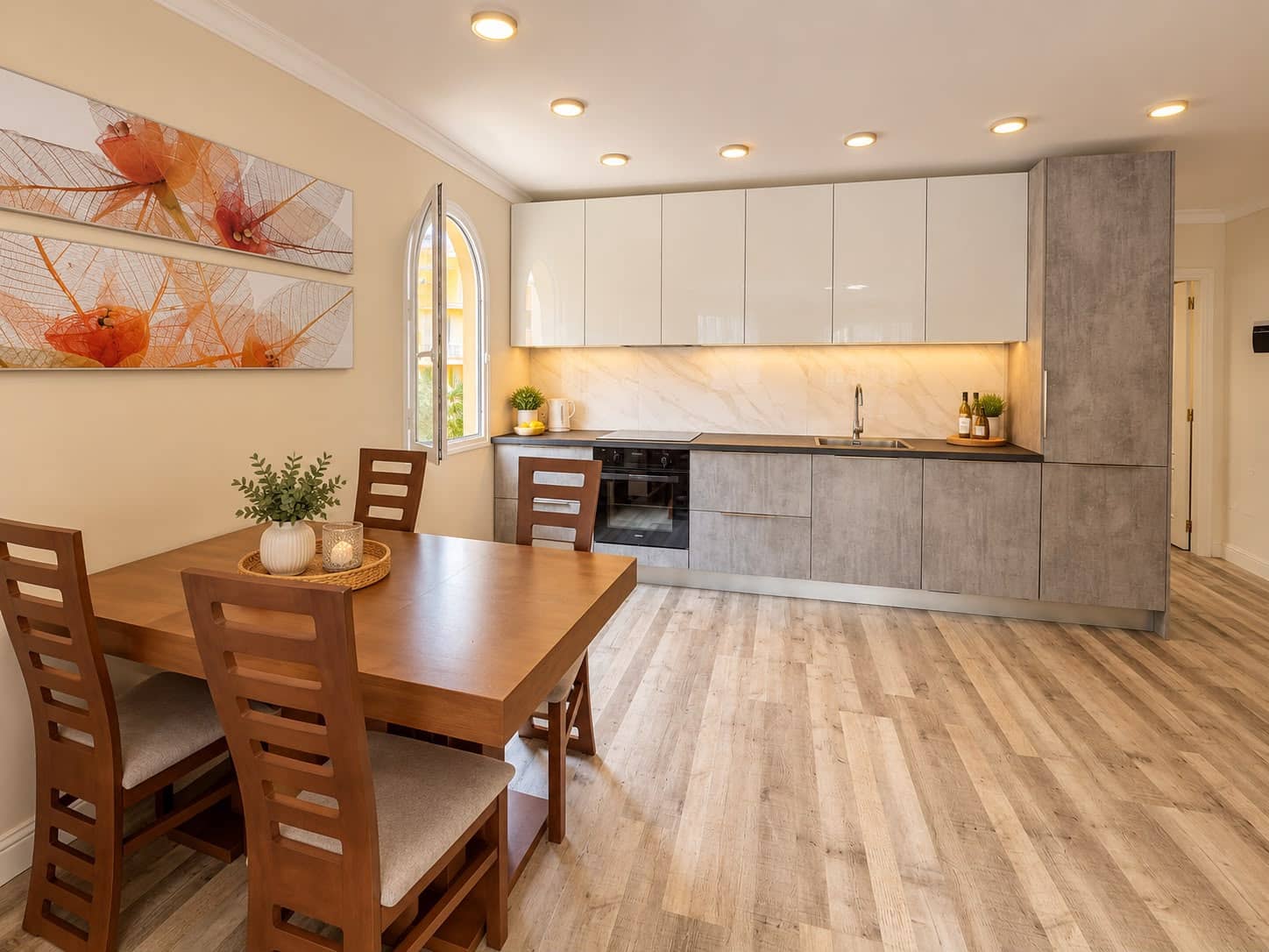 1 slaapkamer Appartement te koop in Los Cristianos met zwembad - € 335.000 (Ref: 10136690)