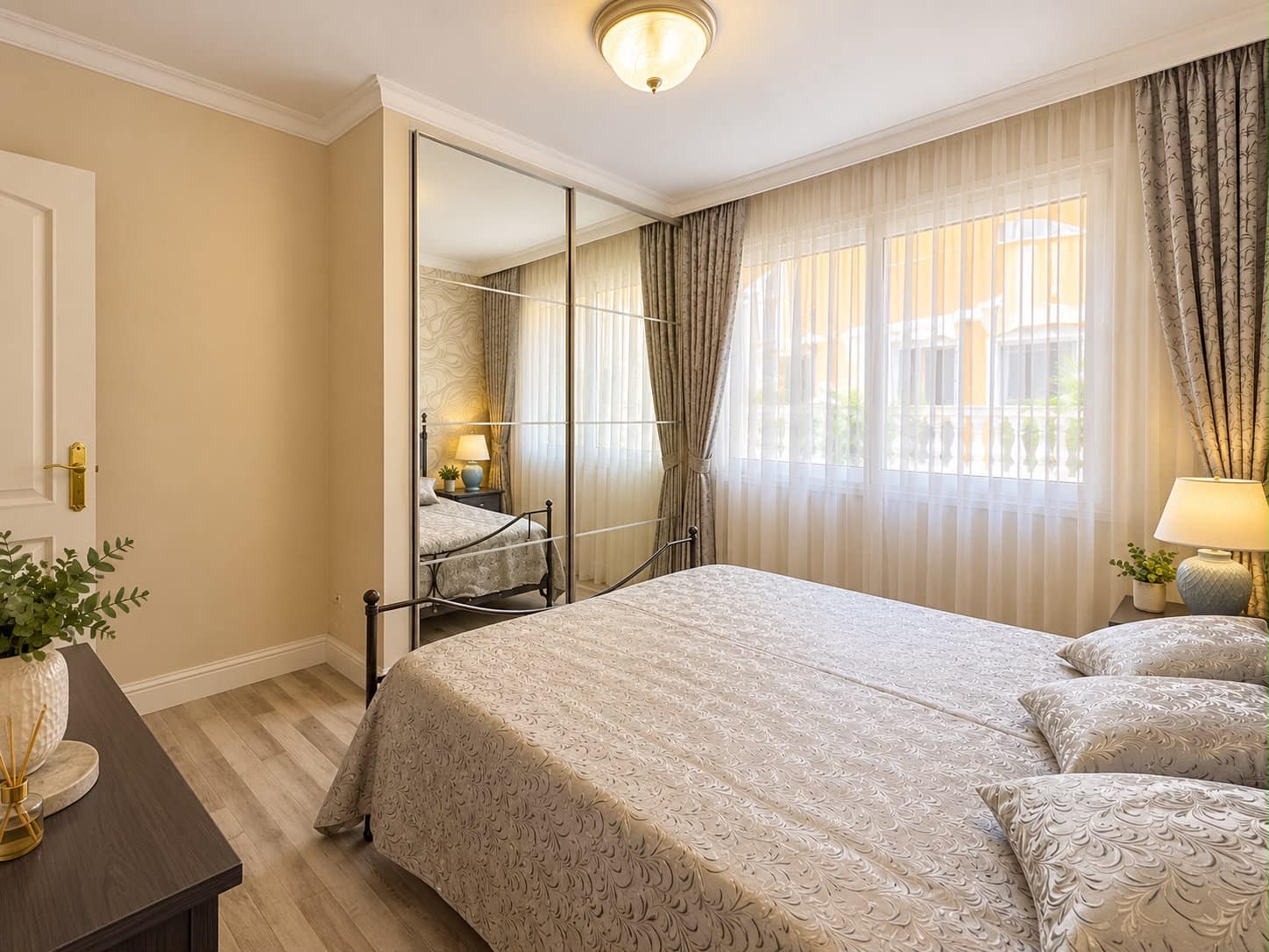 1 slaapkamer Appartement te koop in Los Cristianos met zwembad - € 335.000 (Ref: 10136690)