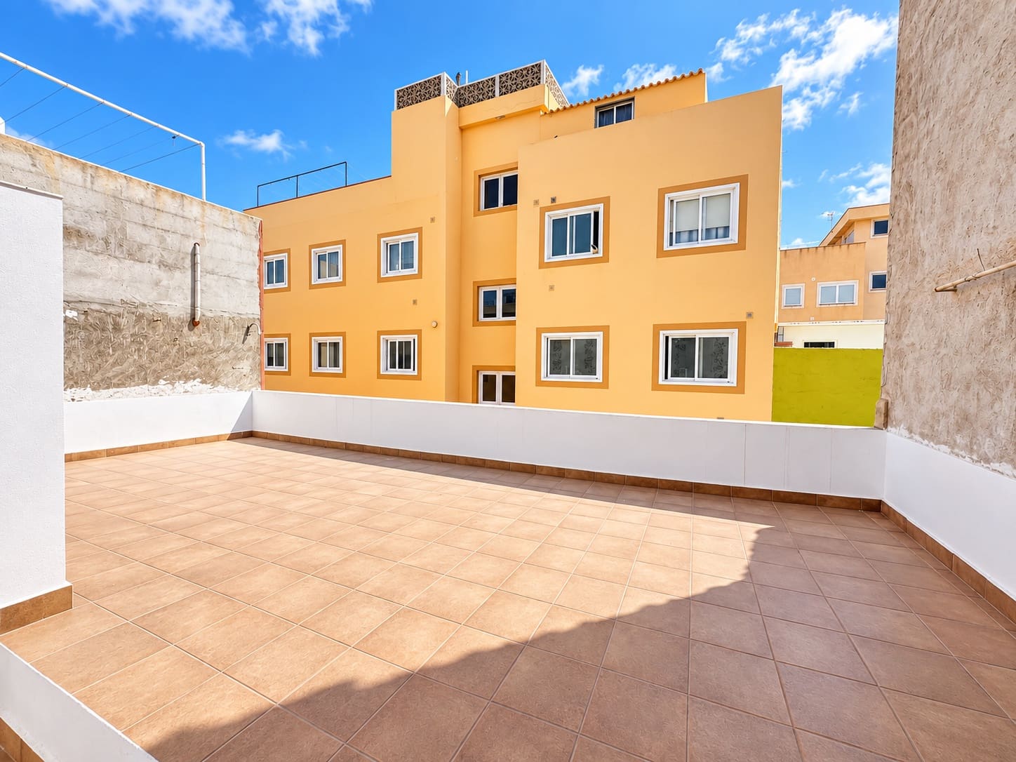 5 bedroom Terraced Villa for sale in Las Galletas - € 700,000 (Ref: 10155916)