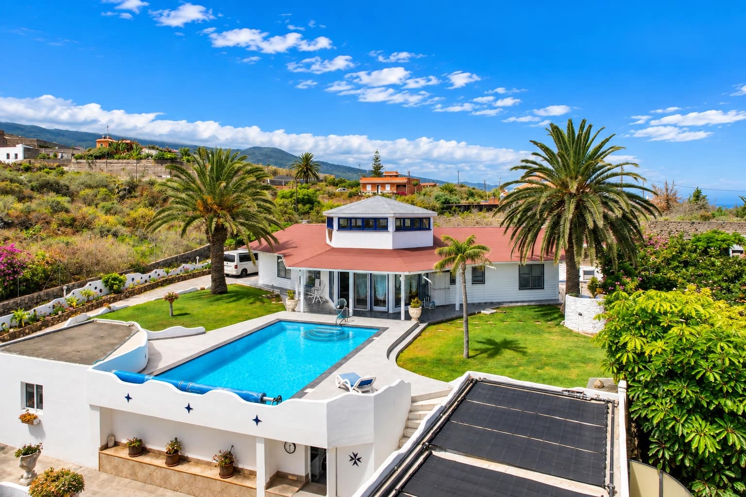 5 Zimmer Villa zu verkaufen in Icod de los Vinos mit Pool Garage - 1.100.000 € (Ref: 10158683)