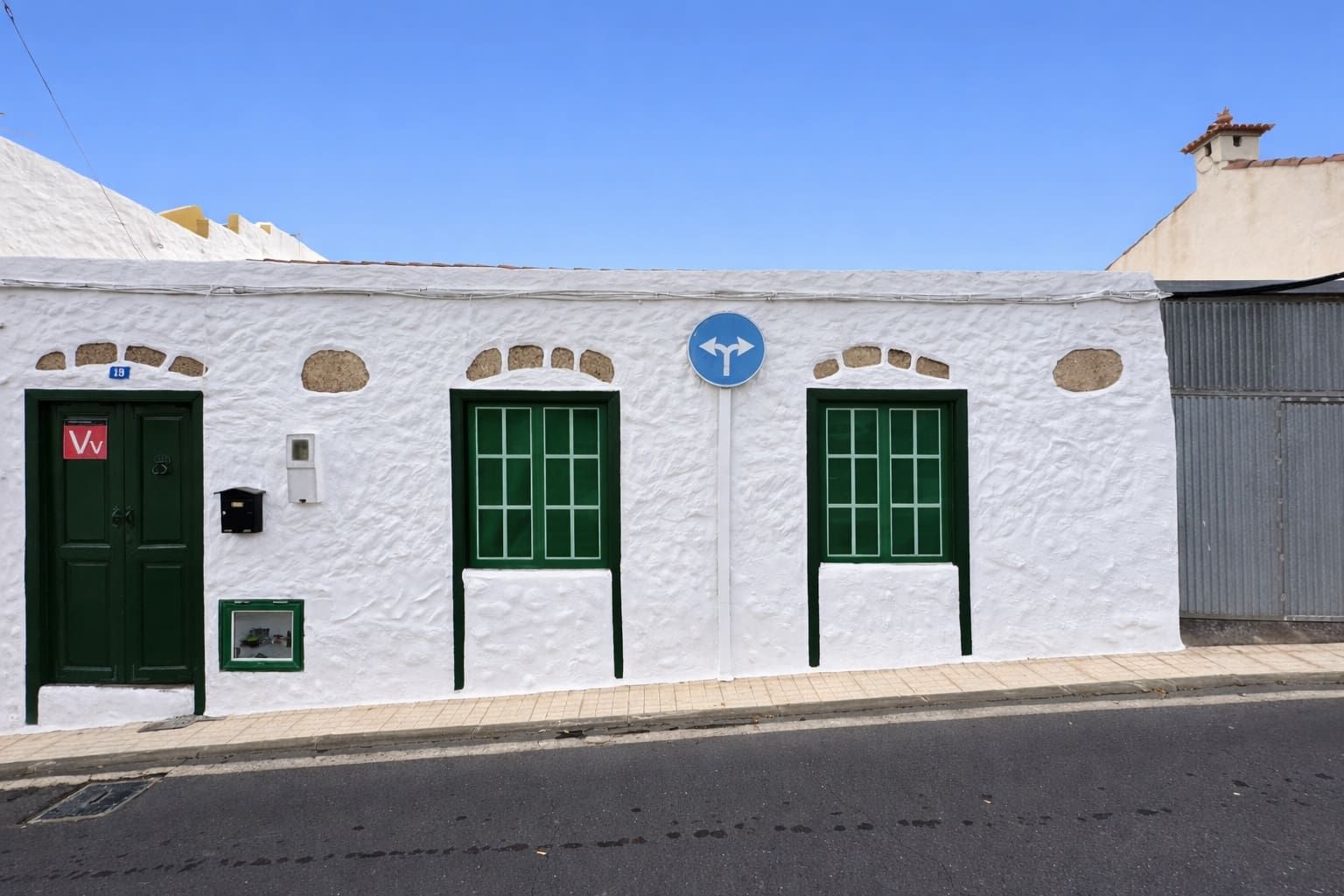 4 soveværelse Byhus til salg i San Miguel de Abona med garage - € 369.000 (Ref: 8105070)