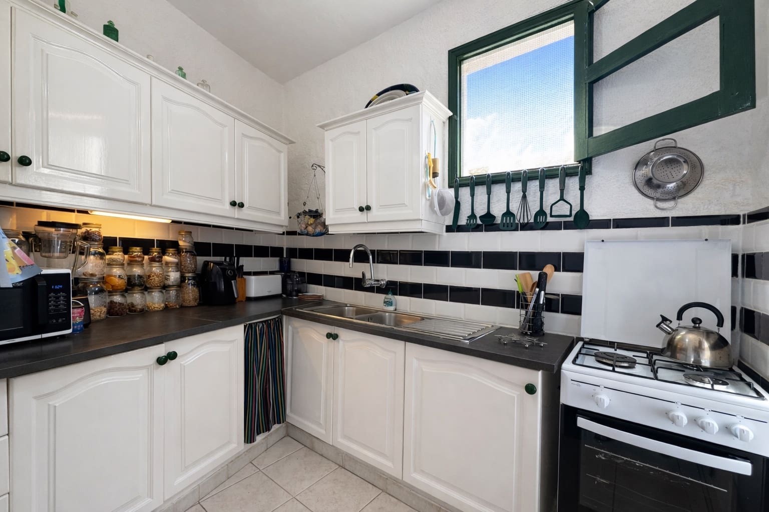 4 soveværelse Byhus til salg i San Miguel de Abona med garage - € 369.000 (Ref: 8105070)